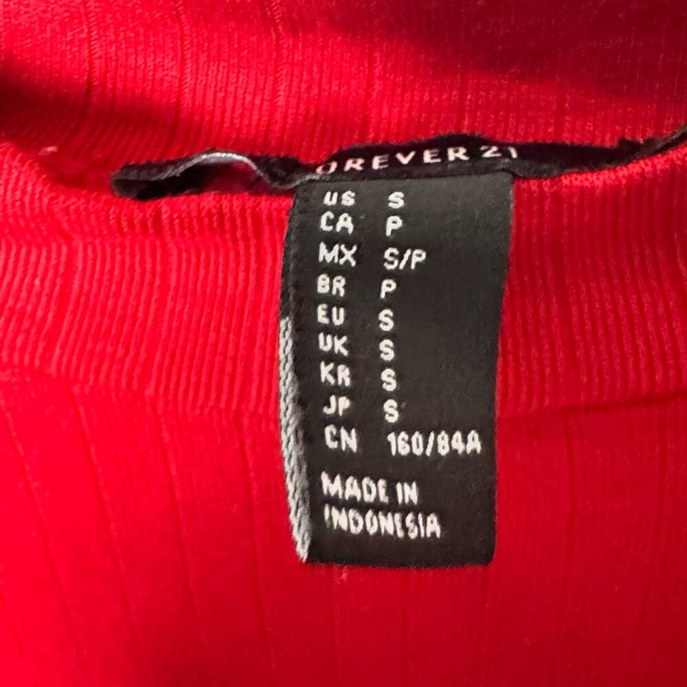 Forever 21 Women's Vibrant Red Short Sleeve Crop Top Sz S - Picture 7 of 7